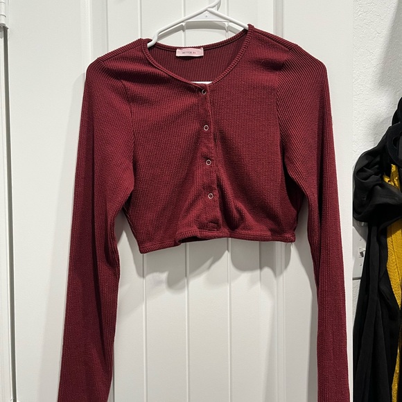 Maroon Long Sleeve Crop Top Burgundy Long Sleeve Button Down Shirt Size Large - Picture 6 of 10